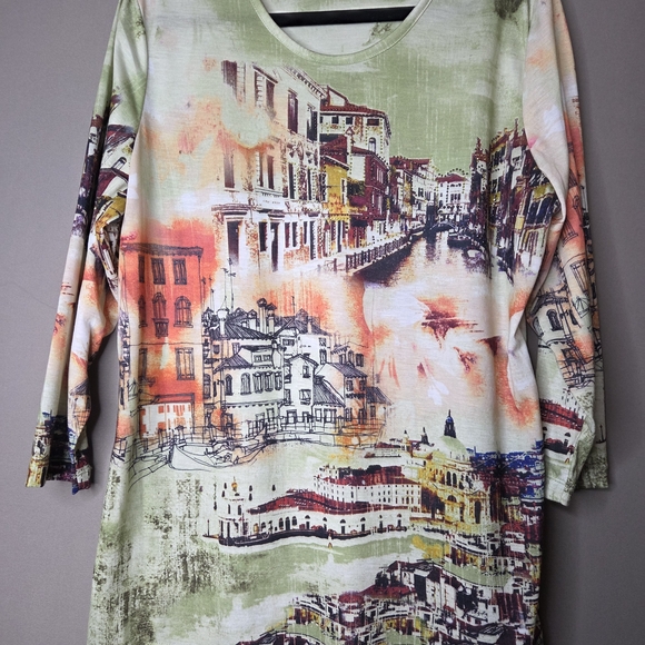 Alia Cityscape Bling Women's Top - Picture 2 of 8